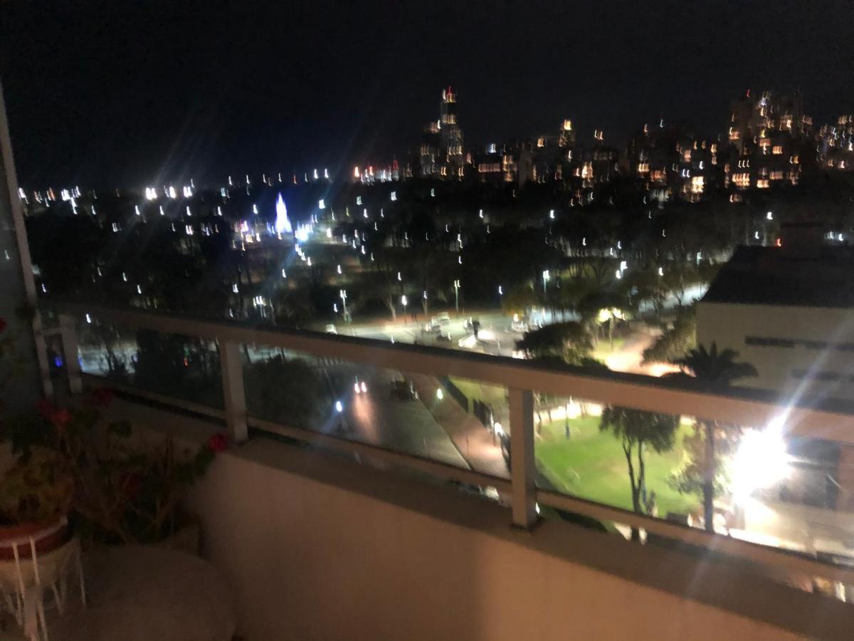 Apartamento Av Kennedy Y Cervino A Metros Embajada Eeuu بوينس آيرس المظهر الخارجي الصورة