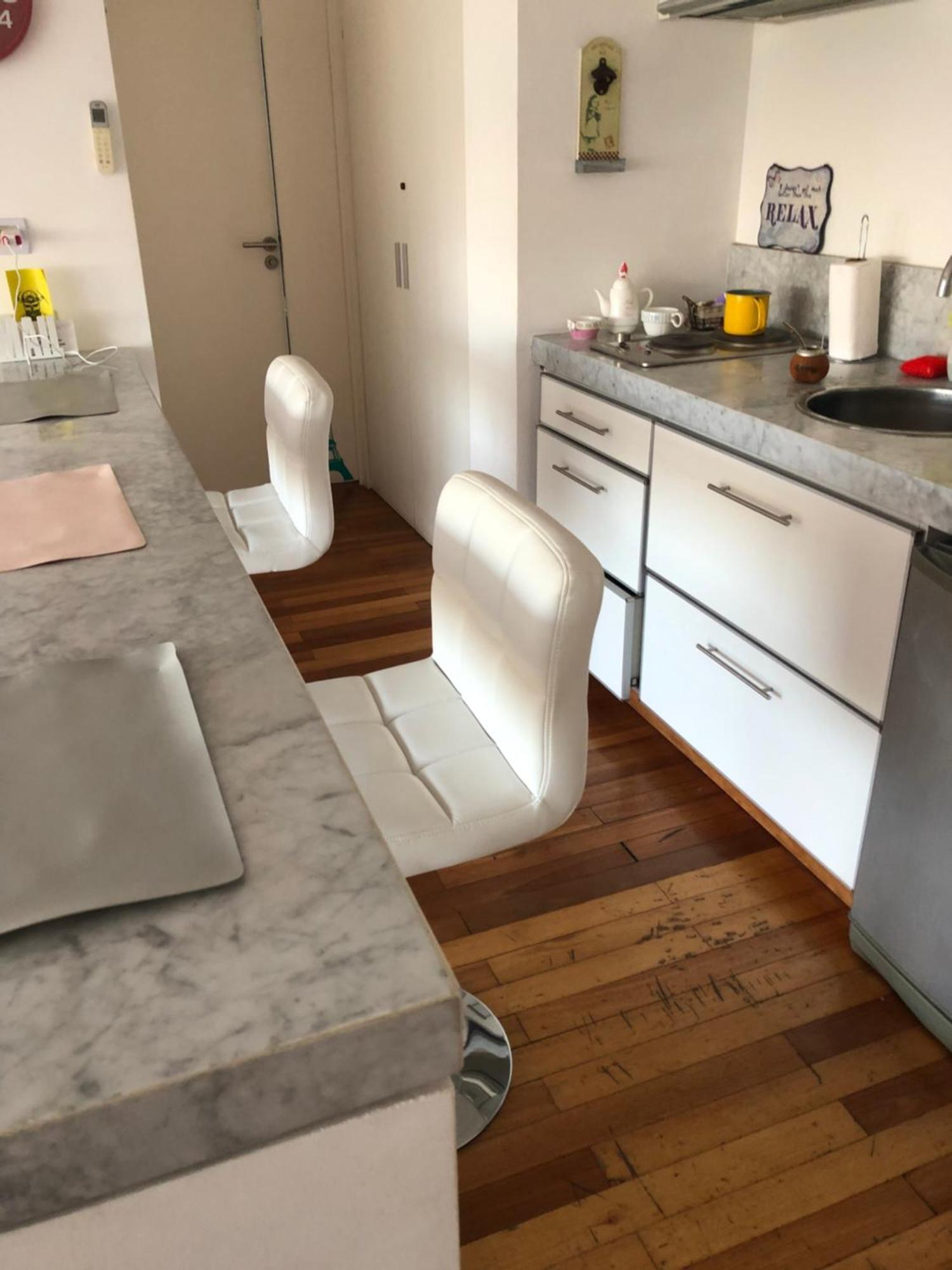 Apartamento Av Kennedy Y Cervino A Metros Embajada Eeuu بوينس آيرس المظهر الخارجي الصورة